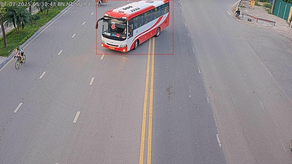Vehiculo multado con calefaccion en Bac Ninh. Foto: Policia de Bac Ninh