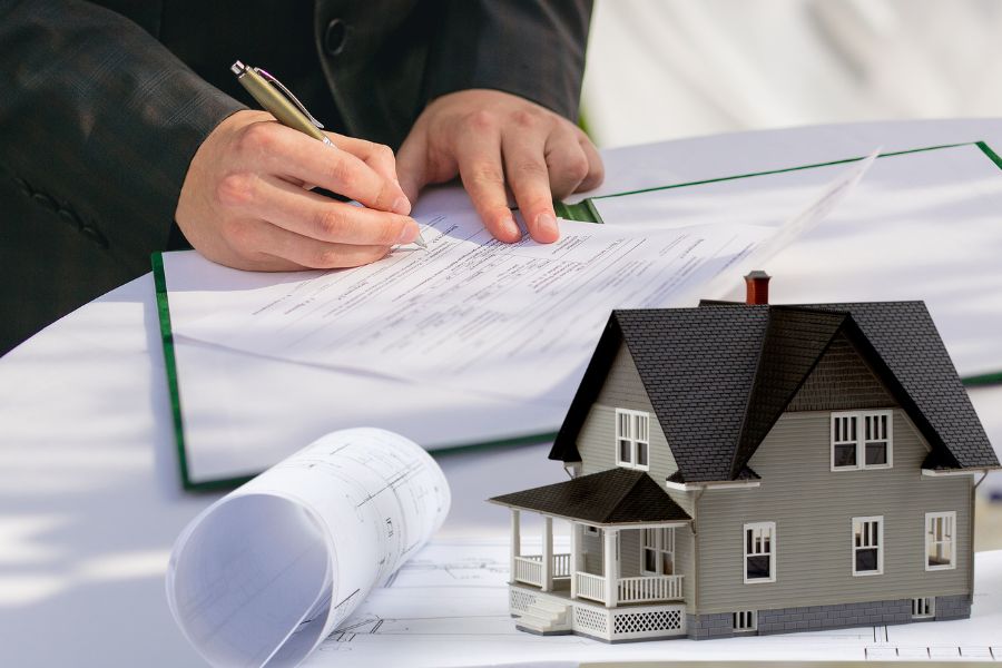 Is it necessary to have a construction permit to build a house