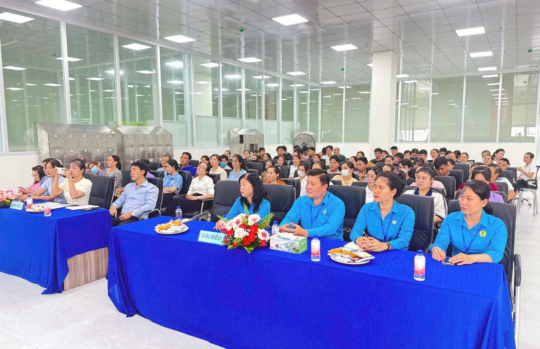 Quang canh Dai hoi thanh lap Cong doan co so Cong ty TNHH HAPPYFOD Viet Nam. Anh: Thanh Mai