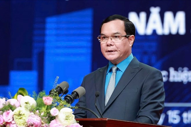 Ong Nguyen Dinh Khang, Chu tich Tong Lien doan Lao dong Viet Nam, phat bieu khai mac Le vinh danh Doanh nghiep tieu bieu vi nguoi lao dong 2025. Anh: Nguyen Hai 