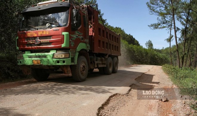 Hàng chục tỉ đồng nâng cấp tuyến Tỉnh lộ 9 ở Huế xuống cấp nghiêm trọng