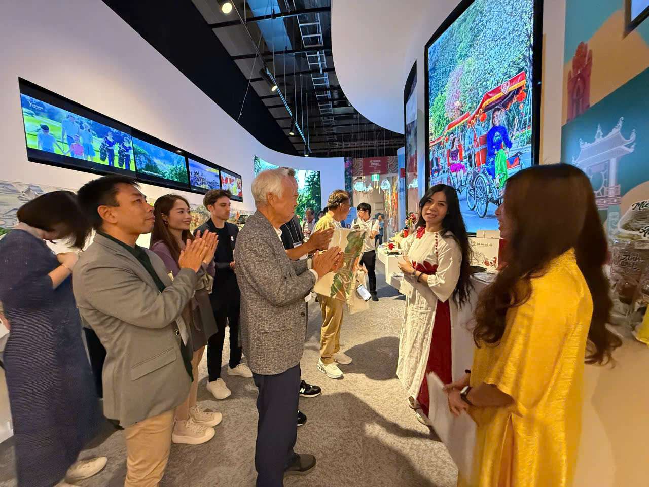 Delegados y visitantes experimentan los 'Dias de Turismo de Hanoi' en Japon. Foto: Departamento de Turismo de Hanoi