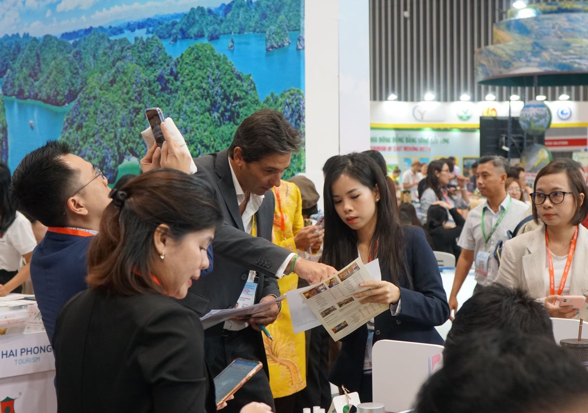 Khach den tham quan tai Hoi cho du lich quoc te ITE HCMC 2024. Anh: Thanh Chan