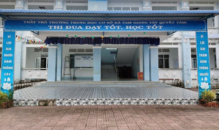 Cô Giáo Cao Thủy Triều: Tâm Huyết Với Giáo Dục 11 Cô Giáo Cao Thủy Triều: Tâm Huyết Với Giáo Dục