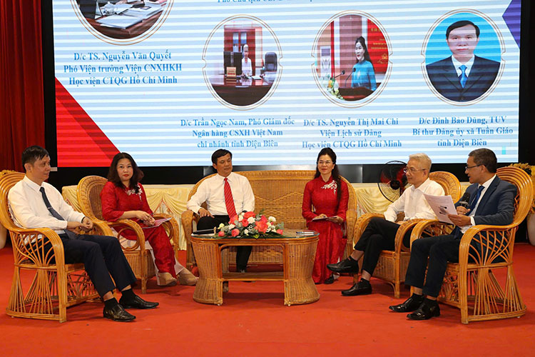 Delegates discussed many solutions to build new rural areas in the Northwestern provinces. Photo: Thanh Binh