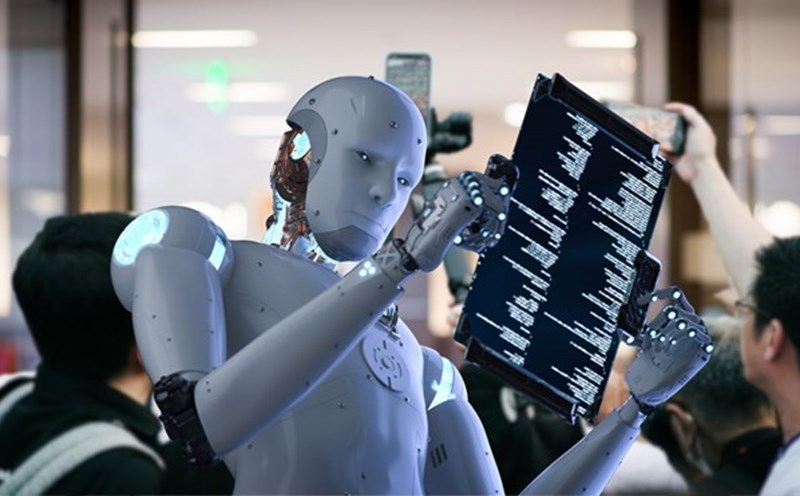 CEO AMD Lisa Su affirmed that artificial intelligence is a tool, not a threat of job loss. Graphics: Anh Vu