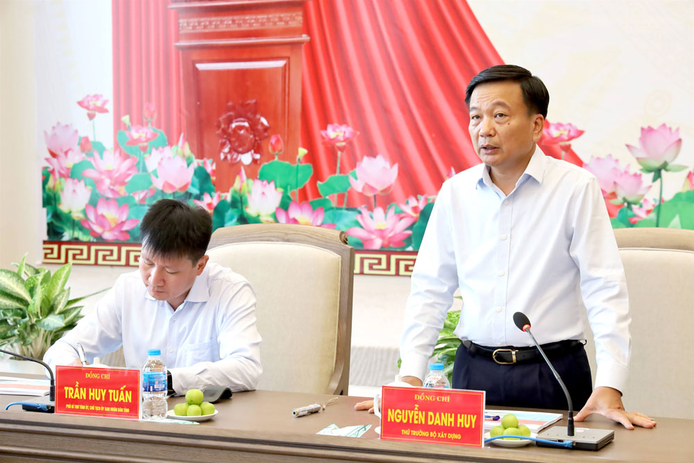 Thu truong Bo Xay dung Nguyen Danh Huy