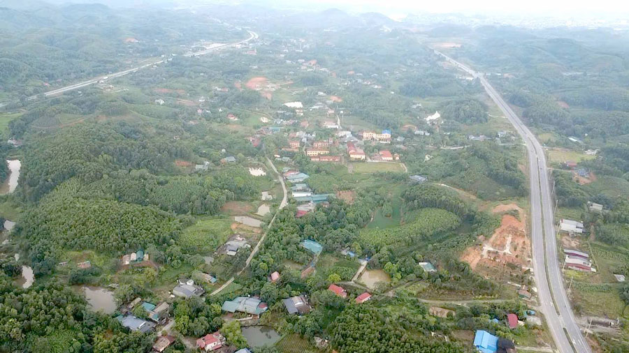 Du an duong sat Lao Cai - Ha Noi - Hai Phong ket noi giua khu vuc Tay Bac voi trung tam vung trung du Bac Bo. Anh: Tien Lap
