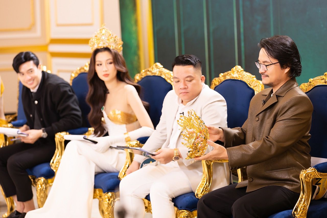 Judges in the competition. Photo: Sen Vang.