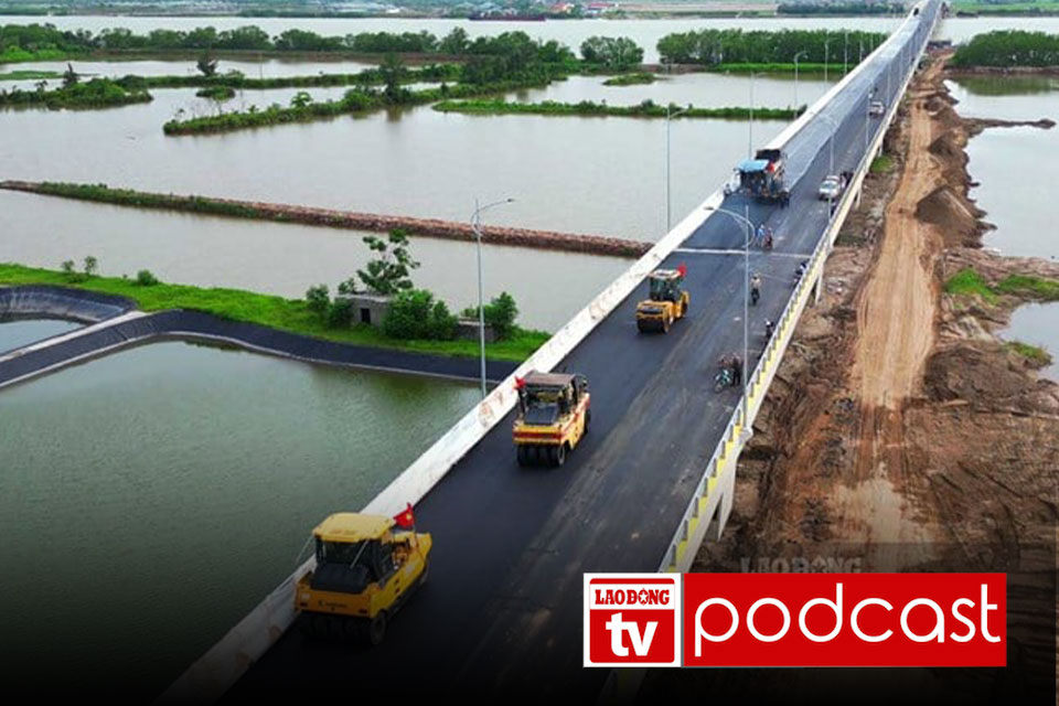 Morning news 18.8: The nearly 1,000 billion VND Red River overpass connecting Hung Yen - Ninh Binh is about to reach the finish line