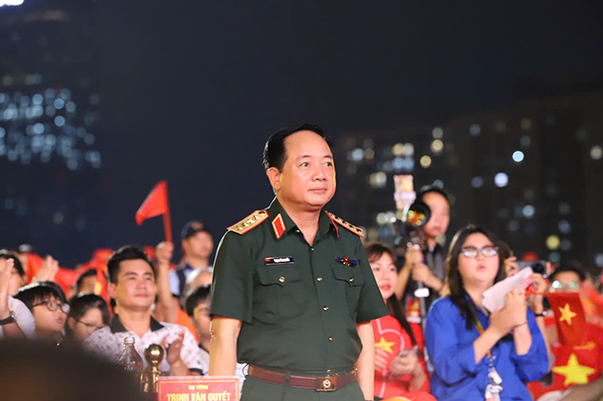 Dai tuong Trinh Van Quyet, Bi thu Trung uong Dang, Chu nhiem Tong cuc Chinh tri Quan doi Nhan dan Viet Nam tham du chuong trinh. Anh: Huyen Chi