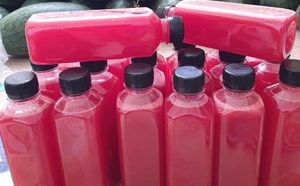 Bất ngờ cách uống nước ép dưa hấu để đào thải axit uric