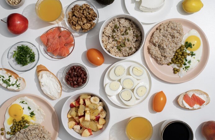 Benefits of eating a lot of calories at the beginning of the day. Photo: Thuy Duong