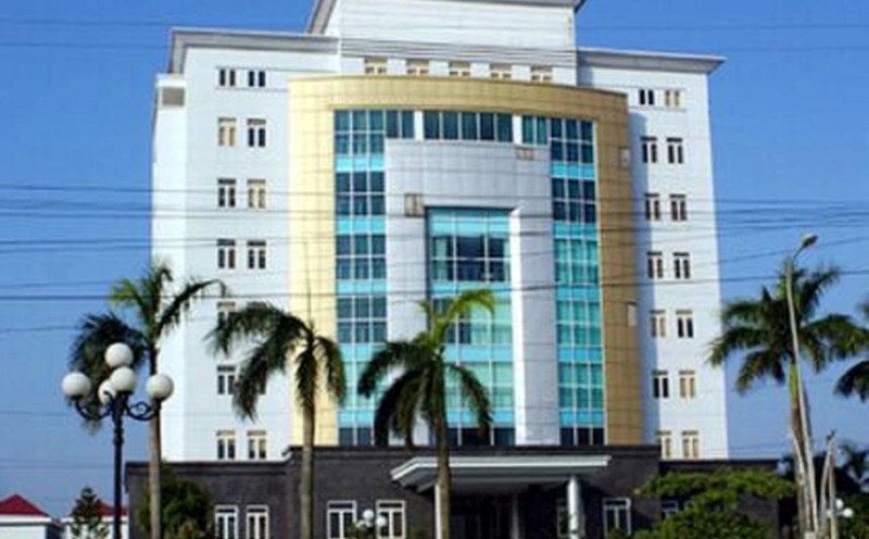 Ninh Binh Provincial Tax Department has issued a notice to temporarily suspend exit for a foreign business director. Photo: T.L