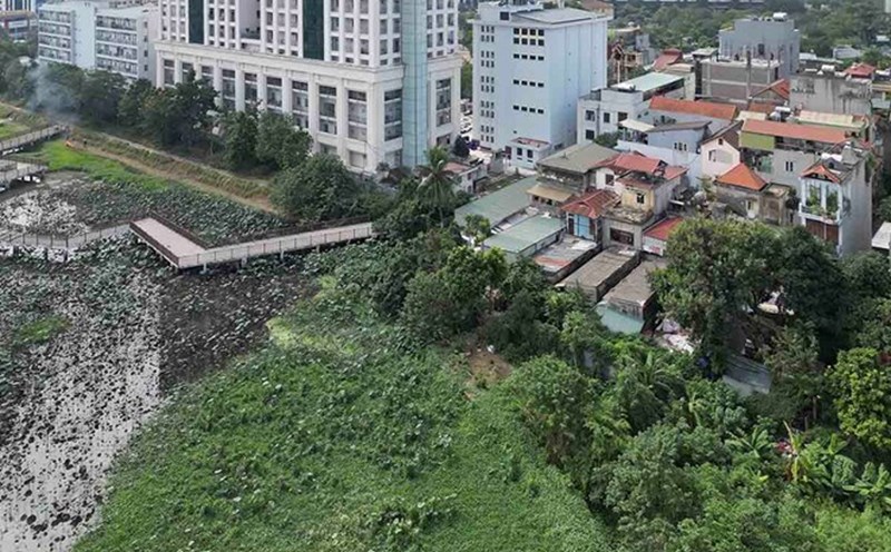 Many regulations on land valuation are related to the commune level. Photo: Huu Chanh