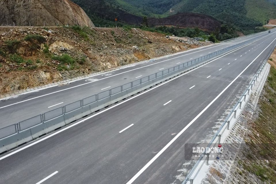 Hinh hai tuyen duong lien ket sau hon 3 nam trien khai. Anh: Nguyen Hoan.