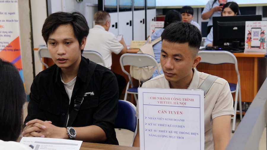 Hundreds of workers have jobs thanks to online job fairs.