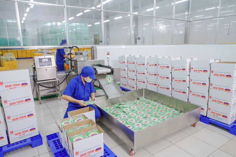 Vietnamese enterprises maintain growth momentum amid challenges. Photo: Ha May