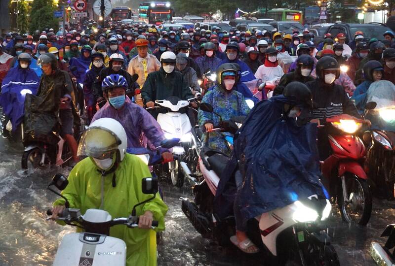 Thunderstorms are about to increase again in the Southern region. Photo: Minh Quan