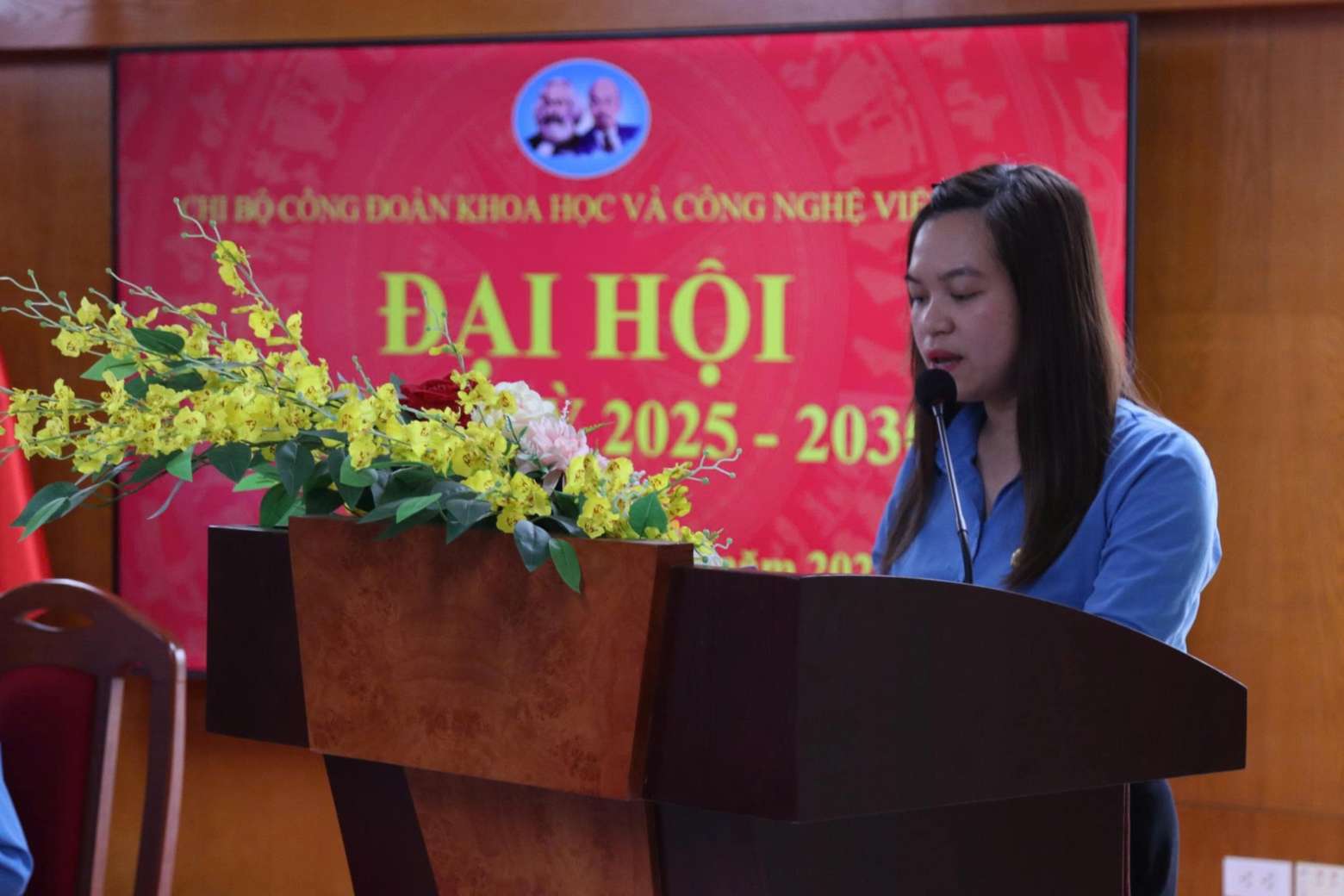 응우옌 투 투이 당원은 총연맹 당위원회가 베트남 노동조합 조직을 더욱 강력하게 이끌 것이라고 믿습니다. 사진: 투 투이