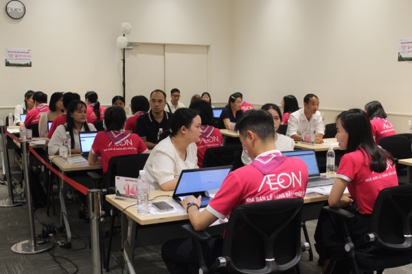 AEON Viet Nam cam ket tao co hoi phat trien su nghiep ben vung. Anh: NVCC