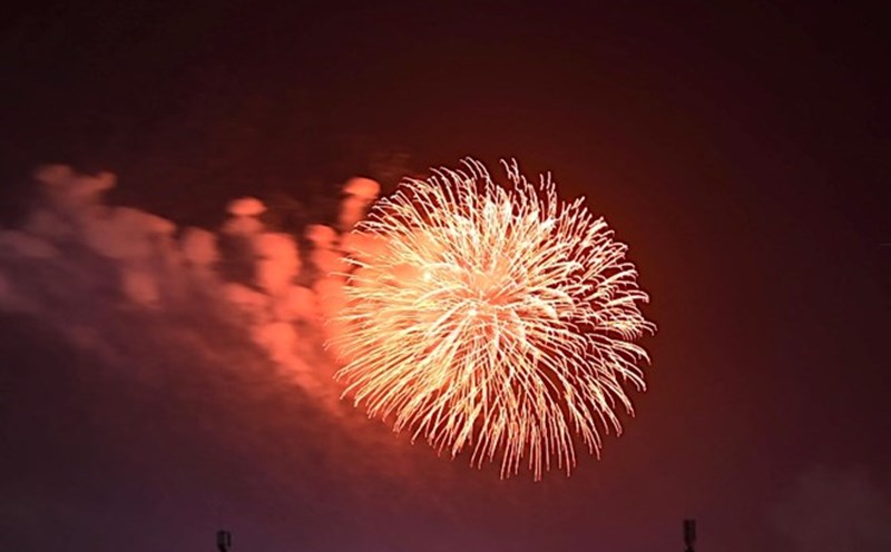 In Nha Trang, there will be art programs combined with low-altitude fireworks displays during the upcoming holiday. Photo: Phan Dat