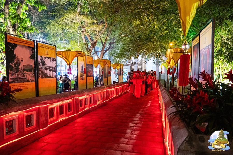 Ngoc Son Tour – Mysteriöse Nacht auf der Huc-Brücke – Ngoc Son Tempel. Foto: Organisationskomitee