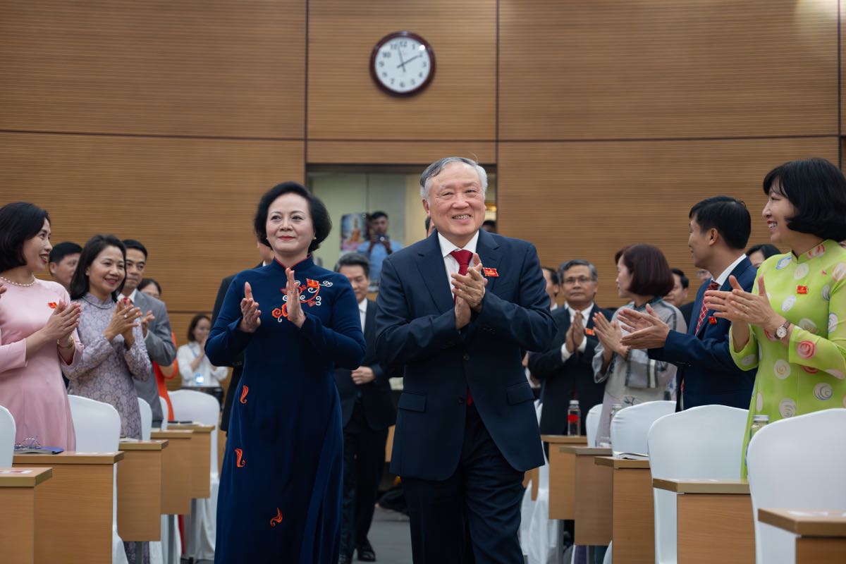 Permanent Deputy Secretary of the Government Party Committee, Permanent Deputy Prime Minister Nguyen Hoa Binh attended the Party Congress of the Ministry of Home Affairs. Photo: Manh Quan