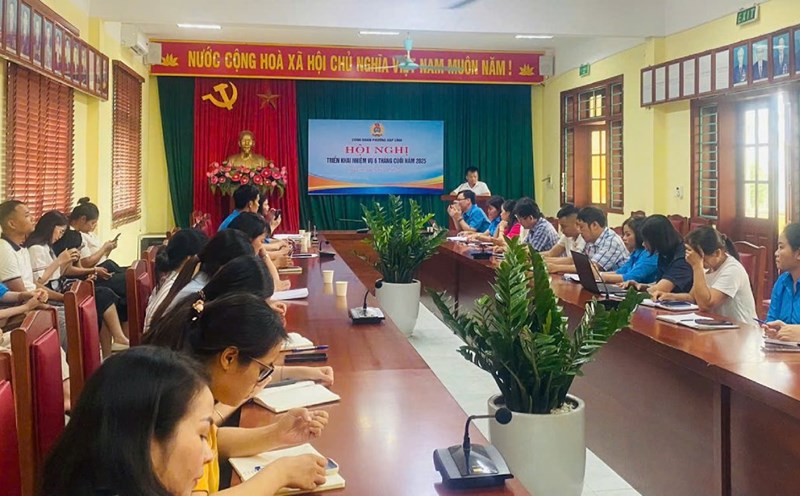 The Hac Linh Ward Trade Union held a Conference to deploy trade union tasks for the last 6 months of 2025. Photo: hap Linh Ward Union