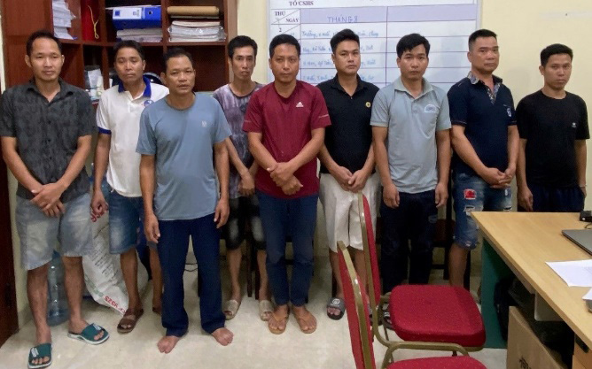 Nhóm đối tượng người Ninh Bình bị bắt khi đánh bạc ở Hà Nội