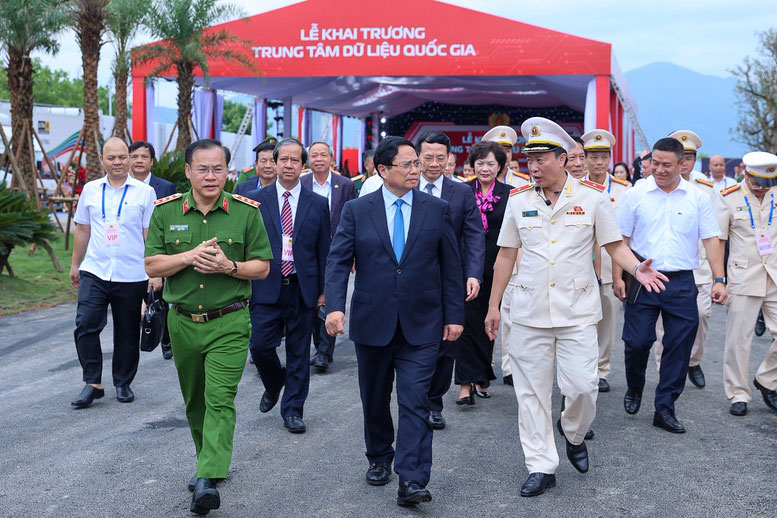 Politburo member and Prime Minister Pham Minh Chinh attended the opening ceremony of National Data Center No. 1. Photo: VGP