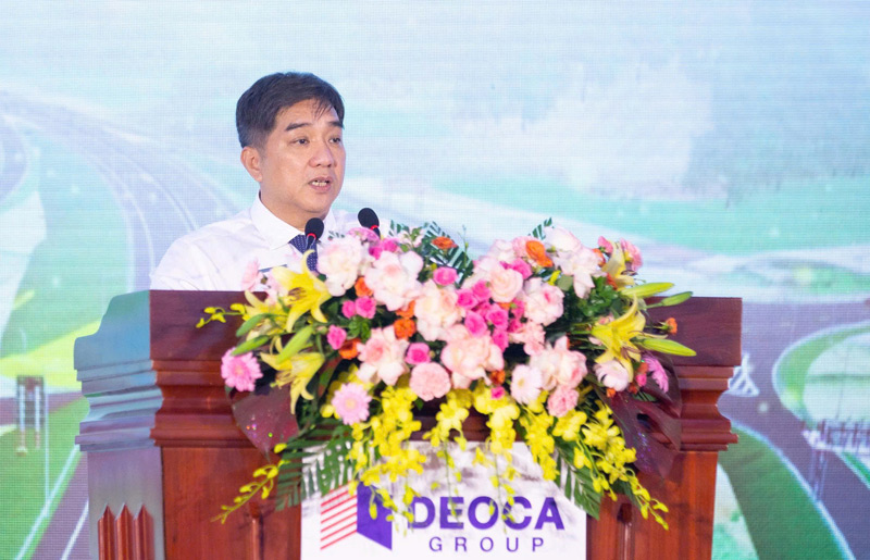 Chu tich HDQT Tap doan Deo Ca Ho Minh Hoang dai dien lien danh nha dau tu phat bieu tai buoi le. Anh: Tan Van