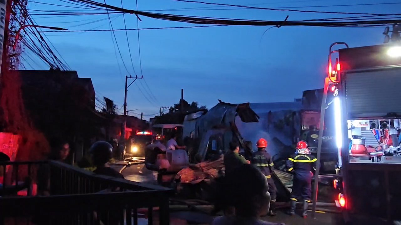 Scene of the fire at a corrugated iron house, 200 m2 wide in Ho Chi Minh City