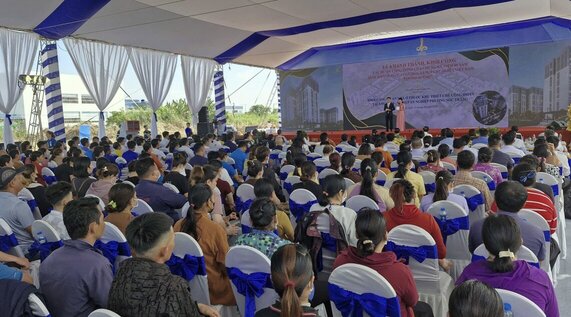 Quang canh khoi cong du an nha o thuoc khu thiet che Cong doan tai KCN An Nghiep, TP Can Tho. Anh: Phuong Anh