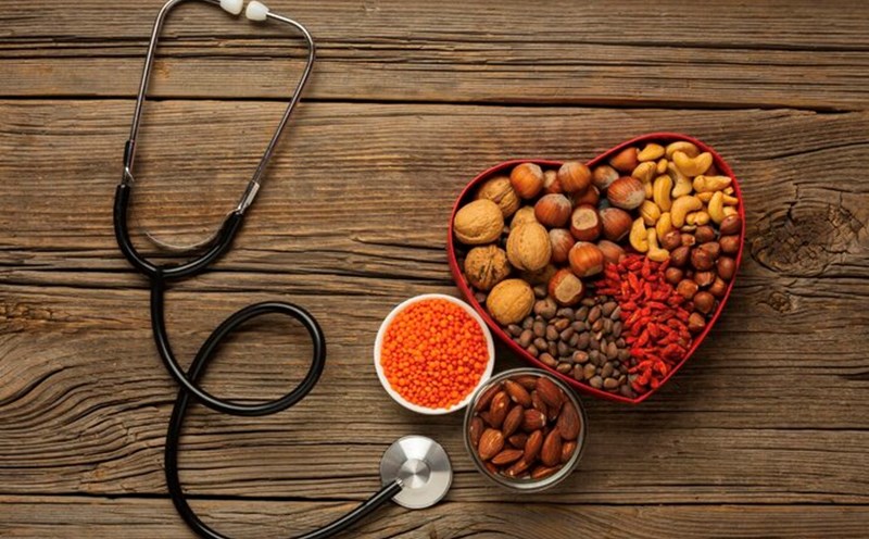 The role of diet in reducing high cholesterol levels. Photo: Thuy Duong