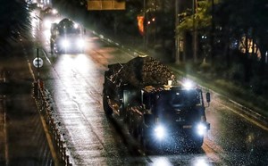 Dàn khí tài tham gia diễu binh, diễu hành di chuyển về trung tâm Thủ đô trong đêm