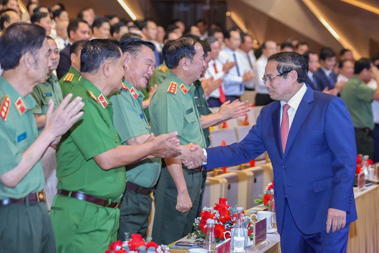 The Prime Minister and leaders of the Ministry of Public Security attended the 9th Emulation Congress "For National Security" on August 6. Photo: VGP/Nhat Bac
