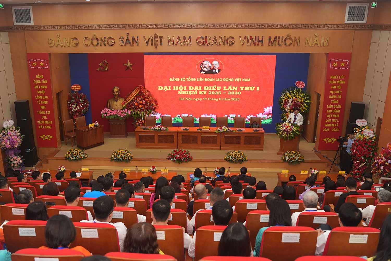 Toan canh phien tru bi dai hoi. Anh: Huu Chanh
