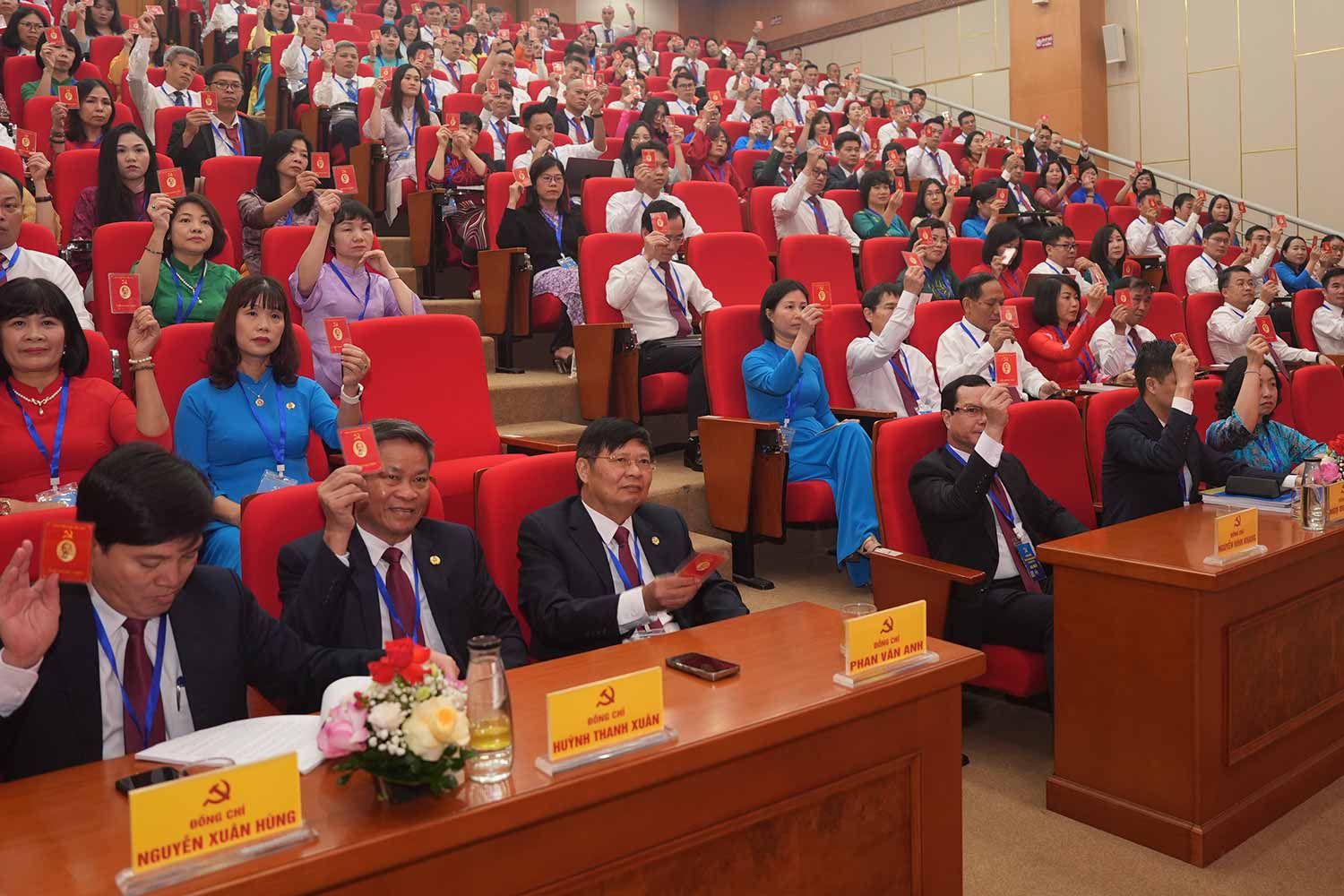 Dai bieu tham du phien tru bi. Anh: Huu Chanh