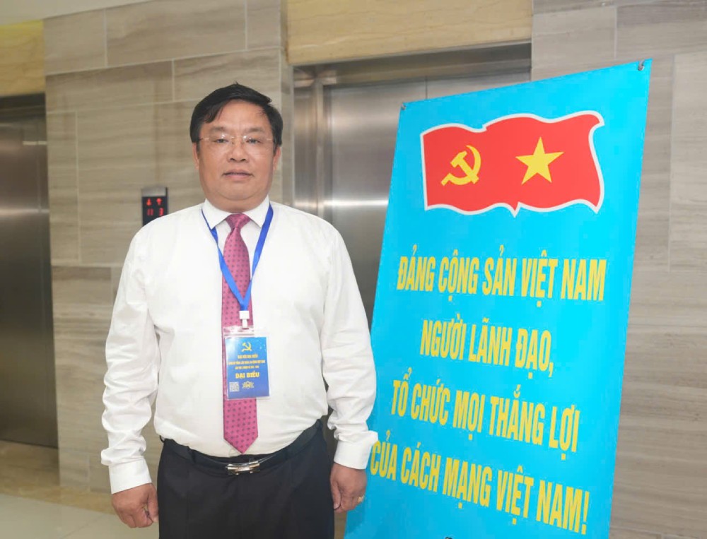 Excited, proud, and confident are the feelings of Mr. Dam Quang Cu, General Director of Vietnam Trade Union Tourism One Member Co., Ltd. when attending the Party Congress of the Vietnam General Confederation of Labor. Photo: Quynh Chi