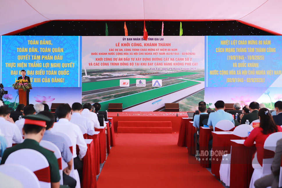 Le khoi cong duong bang so 2. Anh: Hoai Phuong