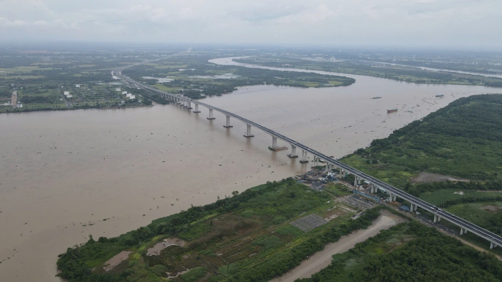 Cau Nhon Trach thuoc tuyen Vanh dai 3 TPHCM ket noi TPHCM - Dong Nai chinh thuc thong xe. Anh: Viet Anh