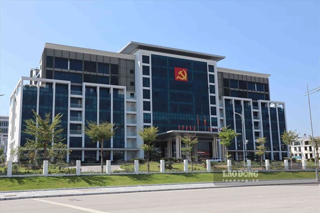 Public procurement packages under 10 billion VND in Cao Bang are authorized to be decided by the Chairman of the commune and ward. Photo: Tan Van