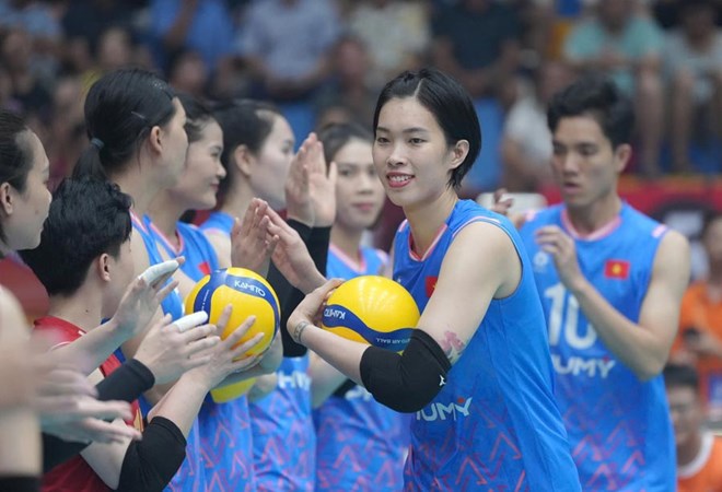 The Vietnam women's volleyball team arrived in Thailand on August 20. Photo: VFV