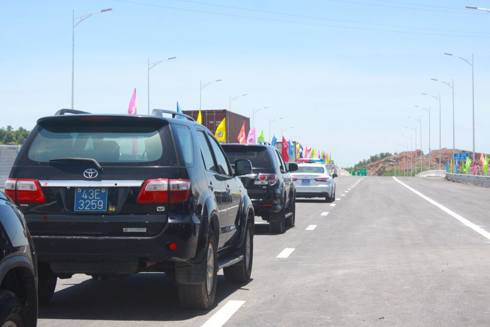 Du an cao toc Hoa Lien - Tuy Loan co tong chieu dai tuyen khoang 11,5km, gom 6 lan xe trong giai doan hoan chinh va 4 lan xe trong giai doan phan ky dau tu.