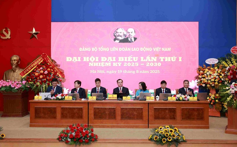 Opening of the 1st Party Congress of the Vietnam General Confederation of Labor for the 2025-2030 term. Photo: Hai Nguyen