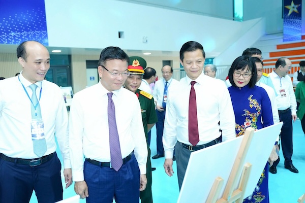 Deputy Prime Minister Le Thanh Long attended the inauguration ceremony of Hanoi Law University's second campus. Photo: Ministry of Justice