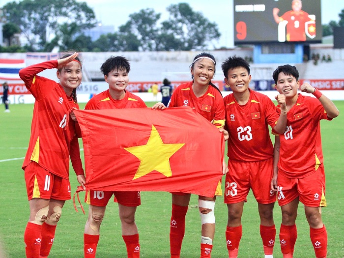 Huynh Nhu va Bich Thuy ghi them 2 ban thang cho Viet Nam. Anh: Mai Huong