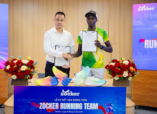 Van dong vien nguoi Kenya Edwin Kiptoo, nha vo dich cu ly 42 km nam giai Ba Den Mountain International Marathon 2025 la cai ten dang chu y cua Zocker Running Team. Anh: D.T