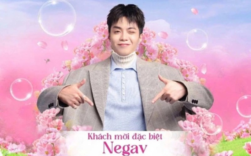 Negav in the photo was promoted as a guest at the event. Screenshot